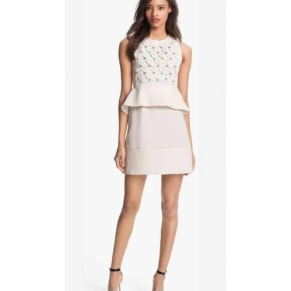 DIANE VON FURSTENBERG Ivory Peplum Dress Embellished Floral Sleeveless Sheath 8